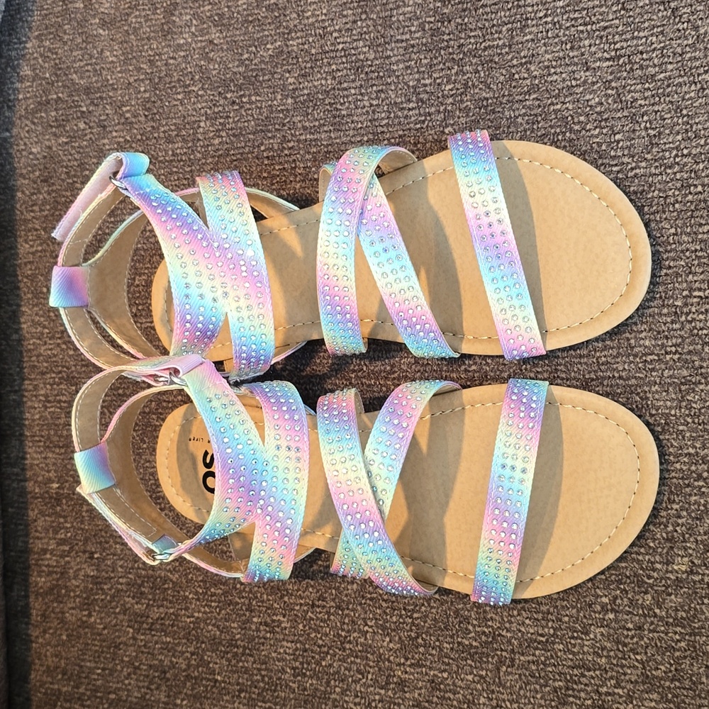 SO BRAND WOMENS MULTI COLOR STRAPPY SANDALS WITH BEADED EMBELLISHMENTS SIZE 5